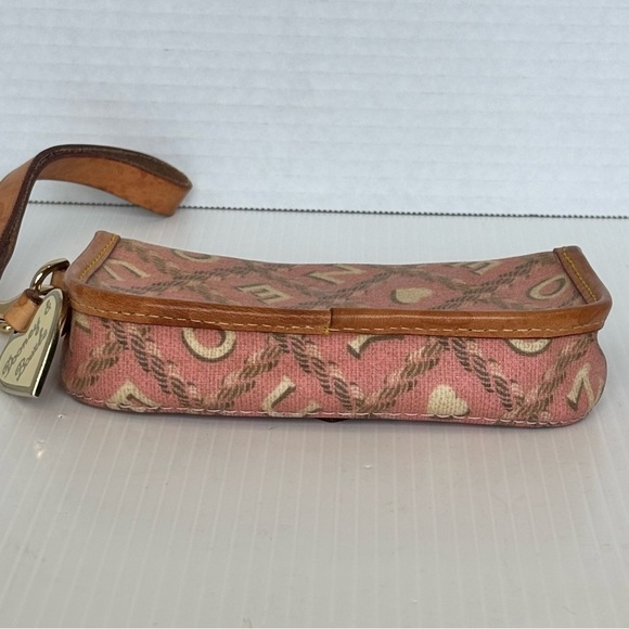 Dooney & Bourke Signature Logo Pouch Orange Leather Wristlet - Picture 4 of 12